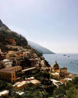 makinginfinity:This view always gets me ✨ Photo By @matejaskraba  #frachella #italiandays (at Positano, Amalfi Coast)