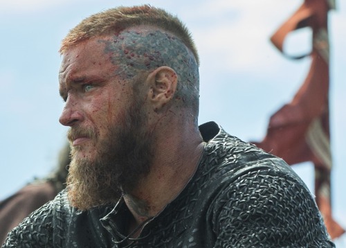 le-guerrier-silencieux:Ragnar’s tattoos