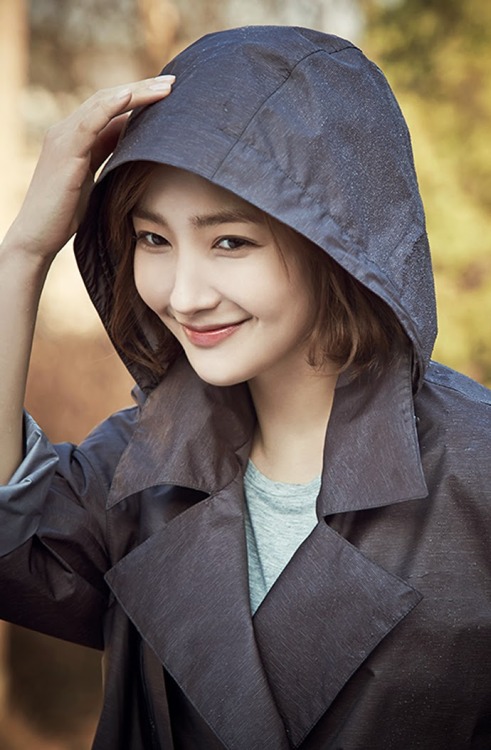 Park Min Young - Isenberg Collection Pics