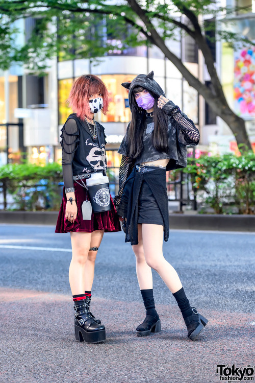 tokyo-fashion:  20-year-old  apparel industry staffers Paseri and Sio on the street