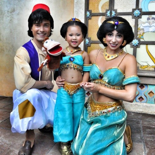 definitionofdisney:  threegroovywishes:  hecallsmepineappleprincess:  anythingaladdin:  Little Jasmi