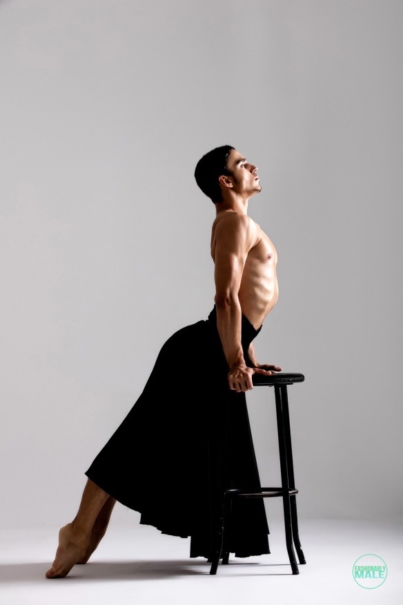 ohthentic:  eklekticon:  Mihael Belilov by Joan Crisol  Oh 