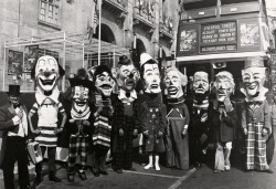La parade des Clowns de Serge Bramton.