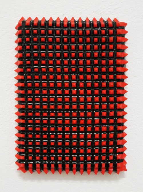 Nicolas Geiser - Unité hybride, 2019, laque synthétique et silicone sur toile, 32 x 23 cm