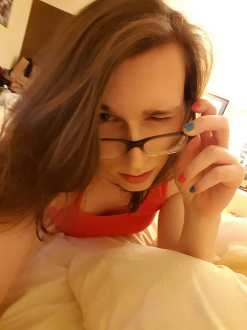 A couple of pics I took a few days ago. Whenever I&rsquo;m going to sleep, I take off my glasses