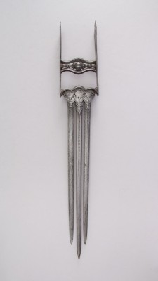 met-armsarmor:  Dagger (Katar), Arms and ArmorBequest of George C. Stone, 1935 Metropolitan Museum of Art, New York, NYMedium: Steel