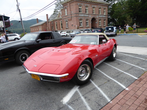 fromcruise-instoconcours:Chevy Corvette convertible