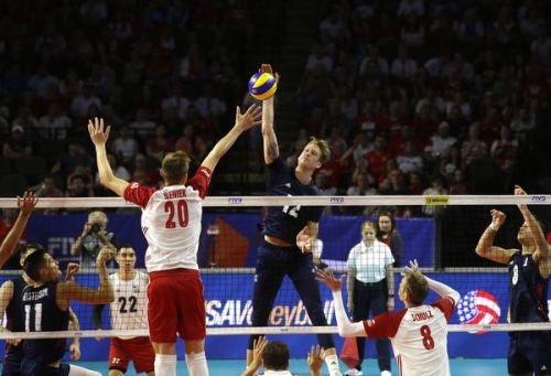 The men are playing too. They’re still in regular season preliminary round. France leads the VNL, fo