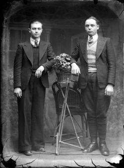 vestisferrea:  Two Romanian men, 1930s.  The gent on the left has quite the suit! 