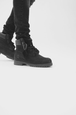 allblackerrthingus:  Everything Hip-hop/Fashion    