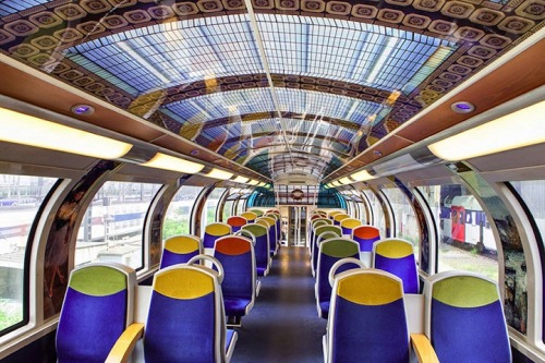 culturenlifestyle: French Train Cars Are Being Turned into Mobile Museums Covered in Impressionist A