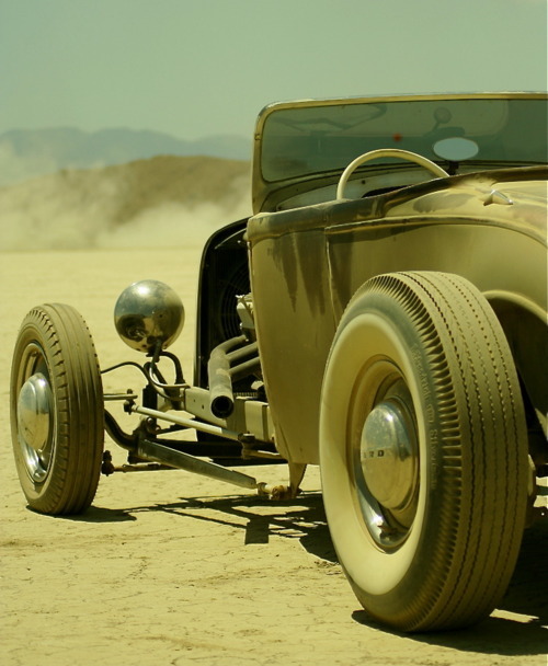girls-n-cars:   &gt; &gt; girls-n-cars &lt; &lt;  