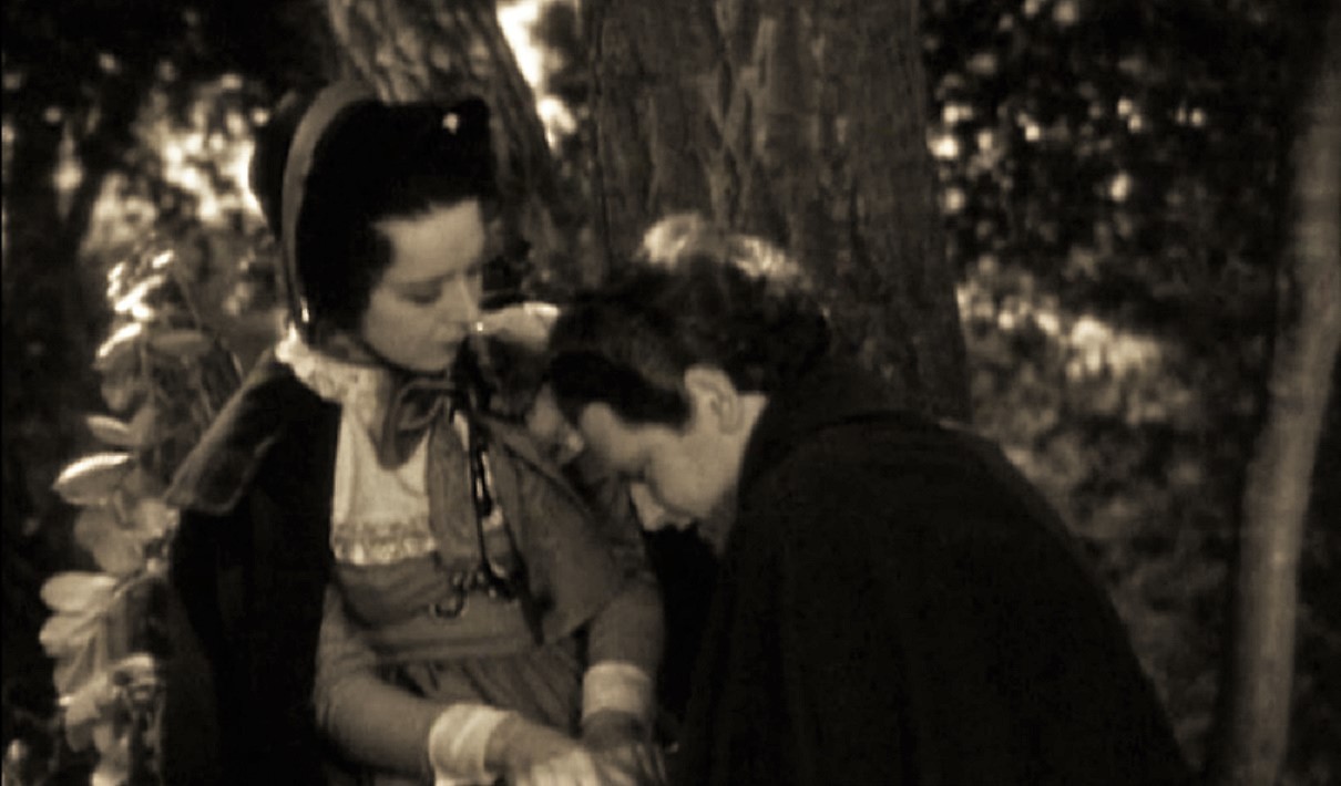 hunkhollywood:  “The Scarlet Letter” -  1934 - Colleen Moore and Hardie Abirght