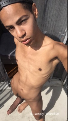 gaypornmonster:  gaythirsttrap101:  @gaypornmonster - tumblr@kingrichardsun