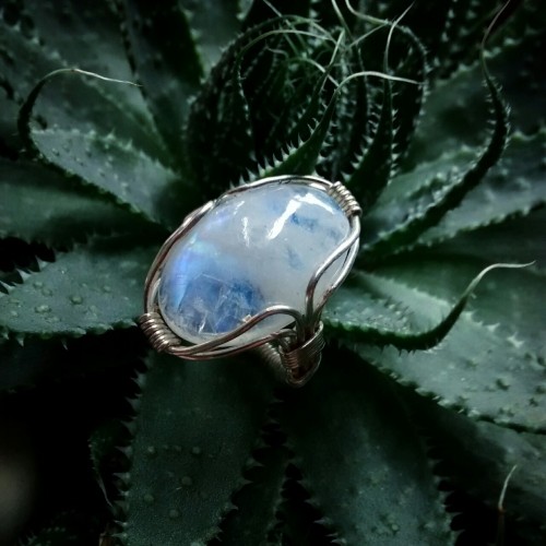 90377:This is my first serious try to wire wrap a rainbow moonstone cabochon ring. Not perfect but q