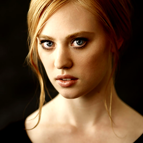 waywarddaughter95:  She’s just really gorgeous    PRETTY GIRL