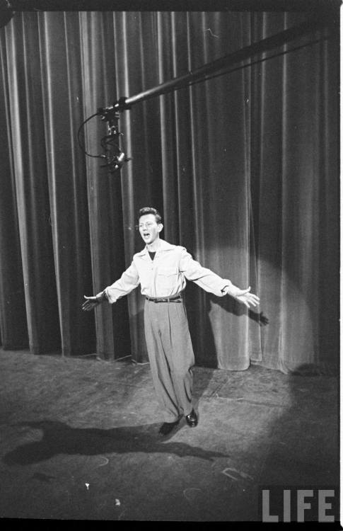 Donald O’Connor on The Colgate Comedy Hour(Loomis Dean. 1952)