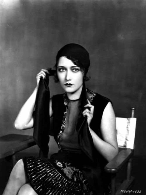 misskayonyx: Dorothy Sebastian, c.1920s.