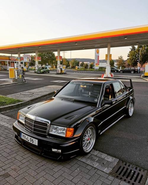 EUDM yo! Rieger widebody 190E