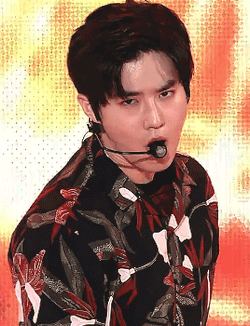 lawlliets:  Suho - The Eve @ M Super Concert