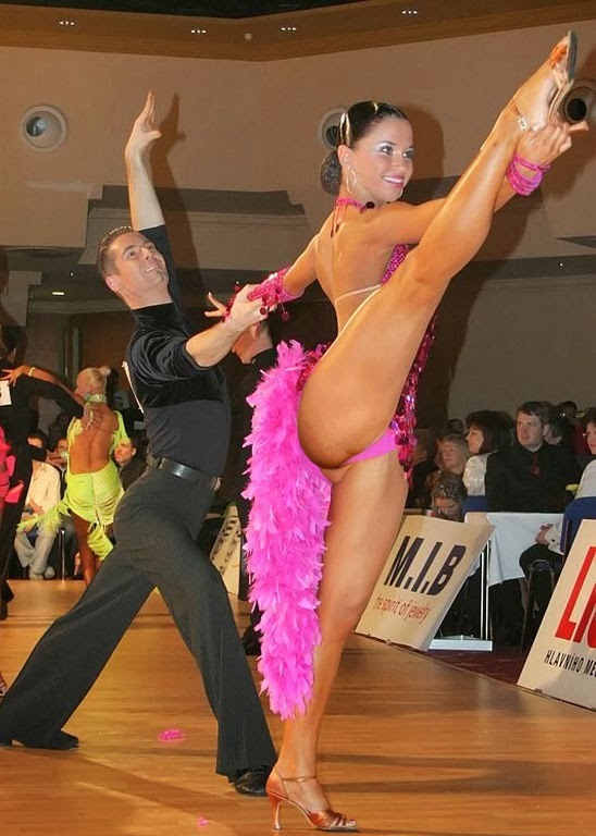 long legged tango dancer #nsfw #Legsup