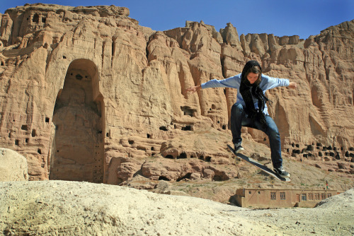vicemag:  Skateboarding Makes Afghan Girls Feel FreeWhen 19-year-old Nelofar steps on a skateboard and flies down the big ramp she tells me she feels “very brave and very strong.” She feels free.“I like the 360 flip, that’s very amazing,”