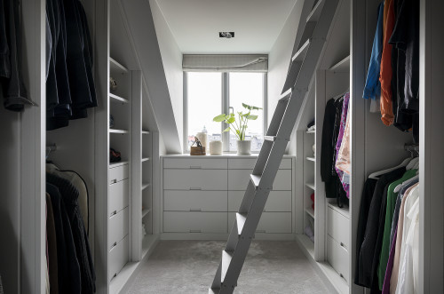 thenordroom:Scandi penthouse in grey tonesTHENORDROOM.COM - INSTAGRAM - PINTEREST - FACEBOOK