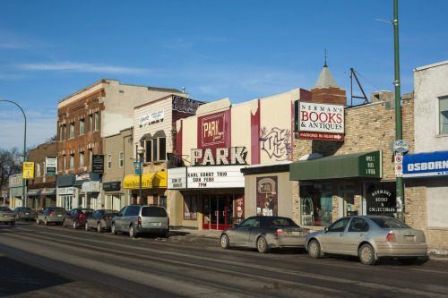 bryandscott:Nothing but blue skies (Winnipeg, Manitoba)