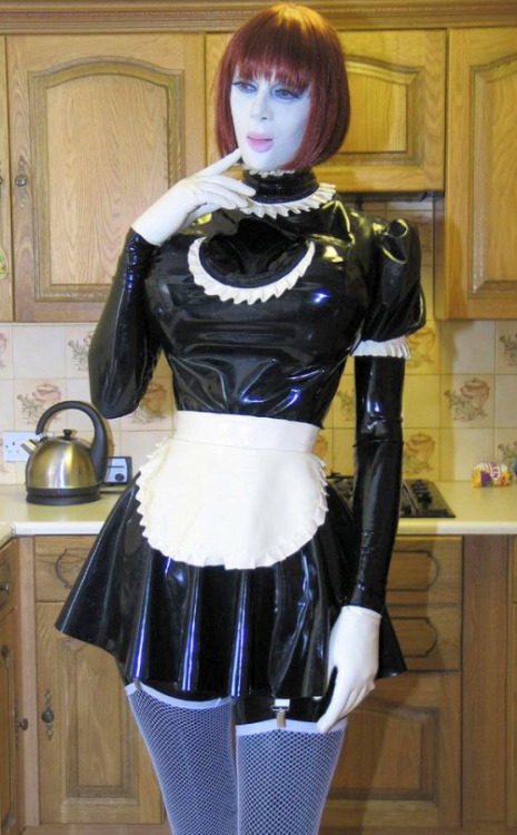 latexdreamer:maidkelly:Sissy Steven! Sexy Outfit Beautiful sissy Maid… MWAH !!!