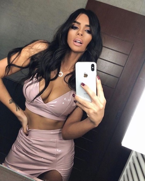 https://tightshinemodels.tumblr.com/post/171436563061
