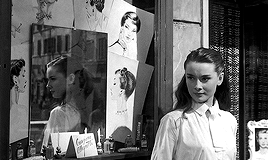 jessica-pare:FILMS WATCHED IN 2018: Roman Holiday (1953) dir. William WylerLife isn’t always what on
