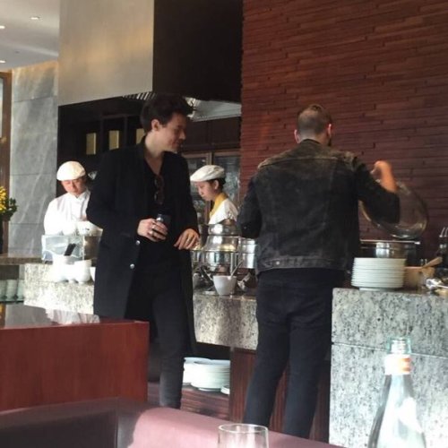 theharrydaily:  Harry in Shanghai, 19/11.