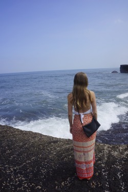 Tanah Lot Temple cliffside in Bali, Indonesia http:///www.fascination-st.tumblr.com