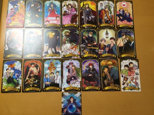 inkstained-unicorn:I have no idea how/if I can add more photos in mobile. But yay Nozaki tarot~