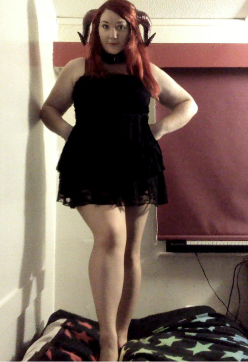 revolutionary-cell:  If only it were socially acceptable to wear these horns outside, just like a br