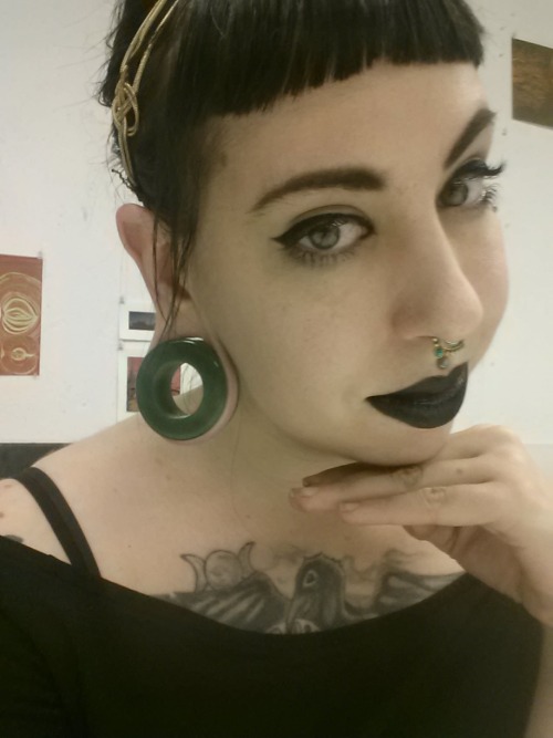 bevgodsgirls:  Yes, hello. This is me absolutely not being here for your stupid fucking opinions on how I’m supposed to feel about the things people say about me today. I look like a princess and I’m going to make some nice prints tonight.