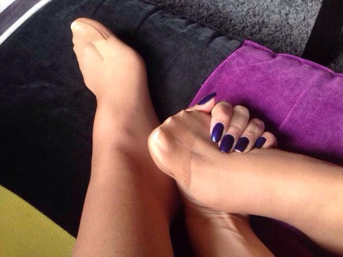 sneakywife:sneakywife:Good morning followersDon’t be shy to talk to me. Reblog please I’m still look