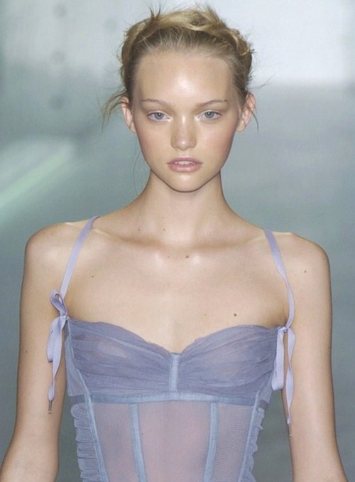 cheerliter: Gemma Ward at Donna Karan Spring 2005 ugh