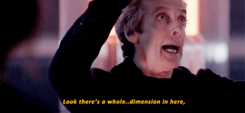 deathanddaleks:So is that a hint of “Clara stop trying to be me?”