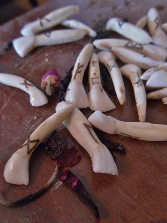 fuckyeahpaganism:    Burned Cow Teeth Runes