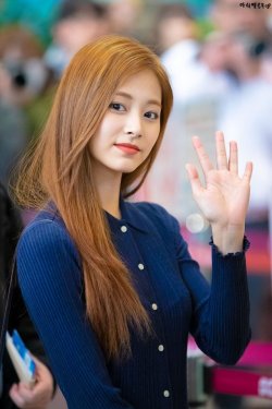 ♡ Tzuyu ♡