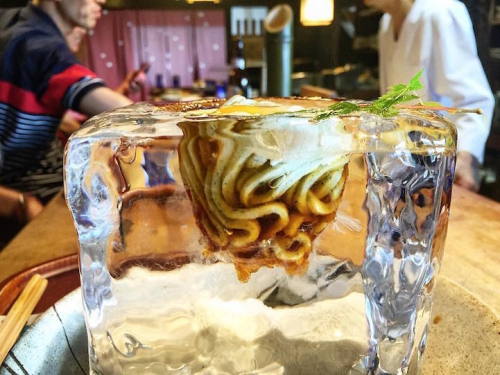 mymodernmet:Japanese Restaurant Serves Noodles in Elegant Ice Cube Bowls