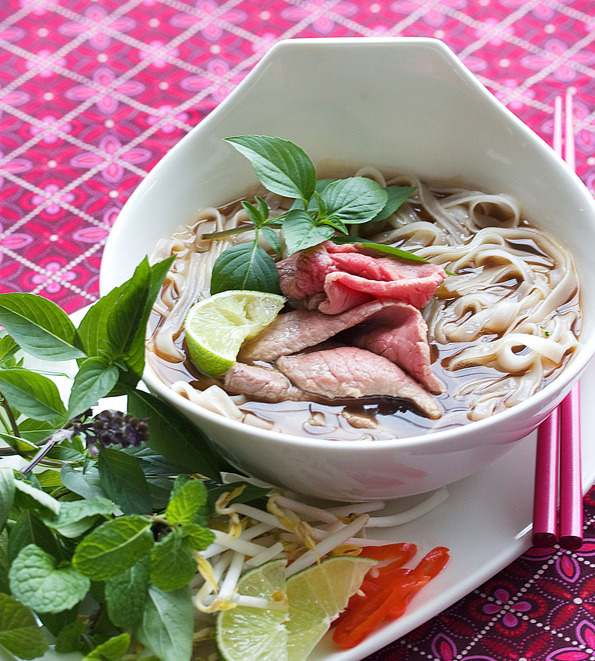 in-my-mouth:  Vietnamese Beef Noodle Soup (Pho)
