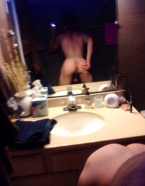 tensixteen1016:  Hot ass submission from kik user: ASAP_Nathan Follow Me For More Gay Porn