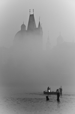 The-Night-Picture-Collector:  Harvlad, Misty Morning In Prague 