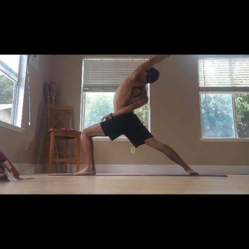 deftyogadudes:  Every post = 1 meal donated✌🏼️ #yogafeedsamerica day 5⃣  Viparita Virabhadrasana The hosts & sponsors: @fit_influxr @spiritualgangster @iggetaway @gordonogden @antonyoga11 @robinmartinyoga @thetattooedyogi @silver_cloudss