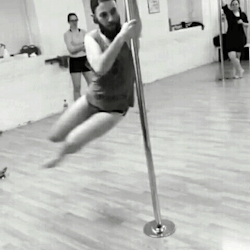 samuel-alexander:  Part of my fabulous pole spin last night. Still very much a work in progress, need more momentum, a bigger circle around and POINT THOSE DAMN TOES!!!!!