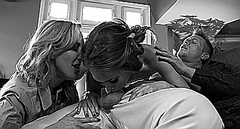 getsuswet:  the—twisted—circus:  mindcircusblog:  her little kitten crush on