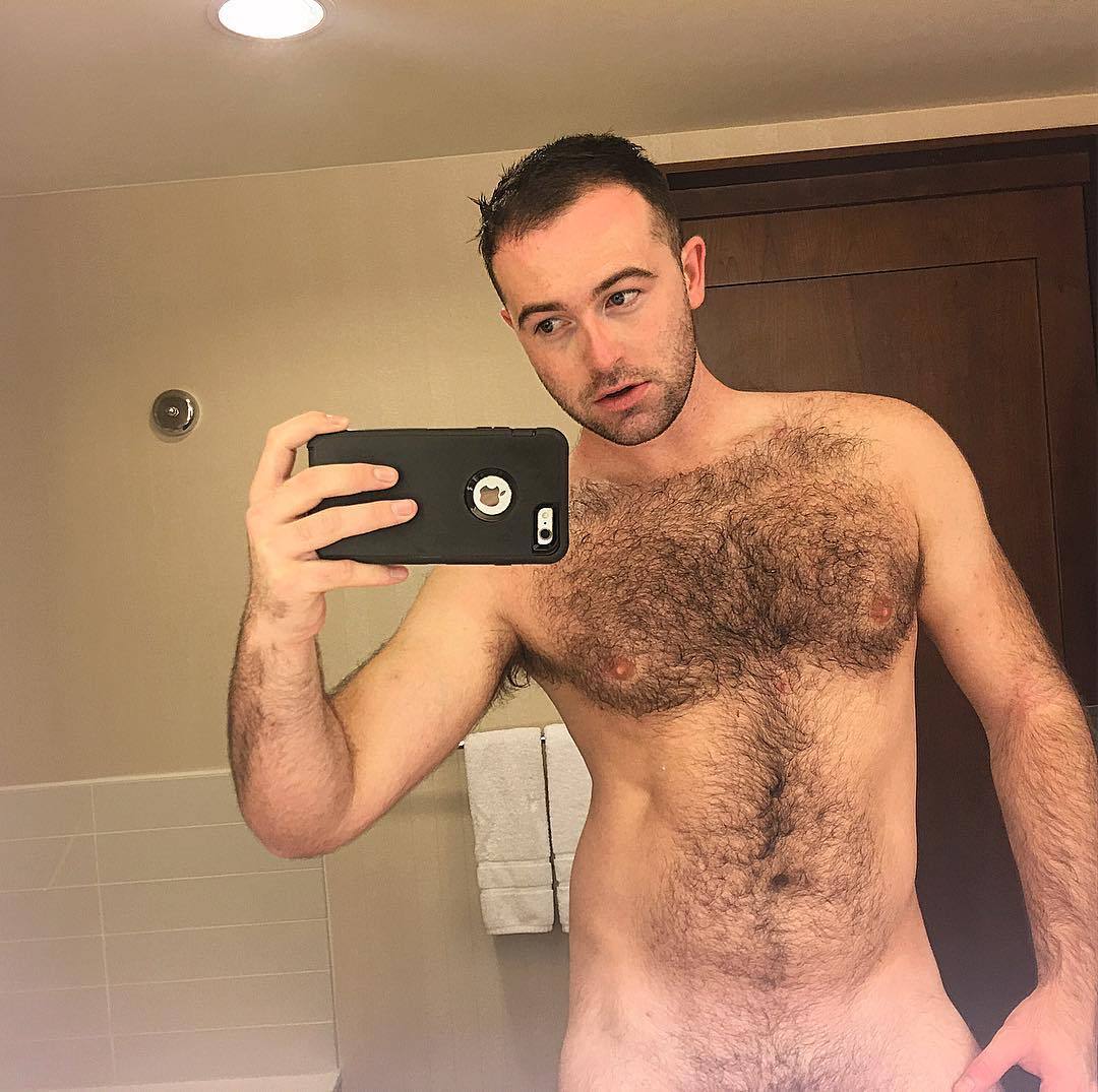 sweatyhairylickable:    http://sweatyhairylickable.tumblr.com for more hairy sweaty