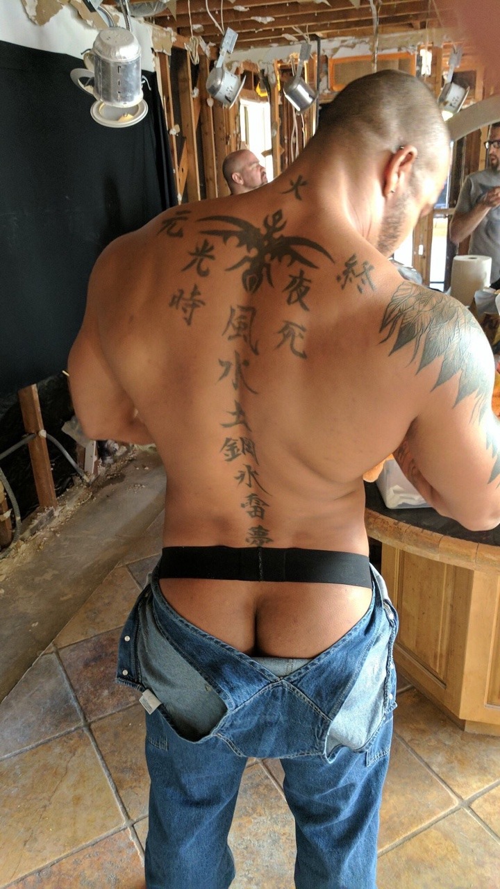 bigfatmalebutts: Sexy Back
